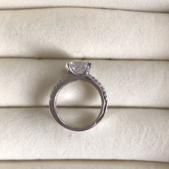 Charmed Aroma Ring - Picture 2 of 2